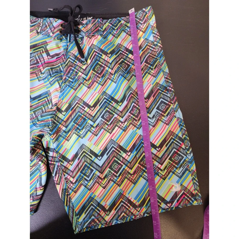 Pacific Surf By Exist Men Medium Multicolor Chevron Swim Drawstring Board Shorts